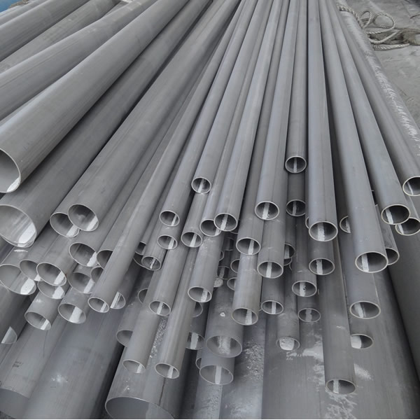 SS304 Stainless Steel Welded and Seamless Tube/Pipe